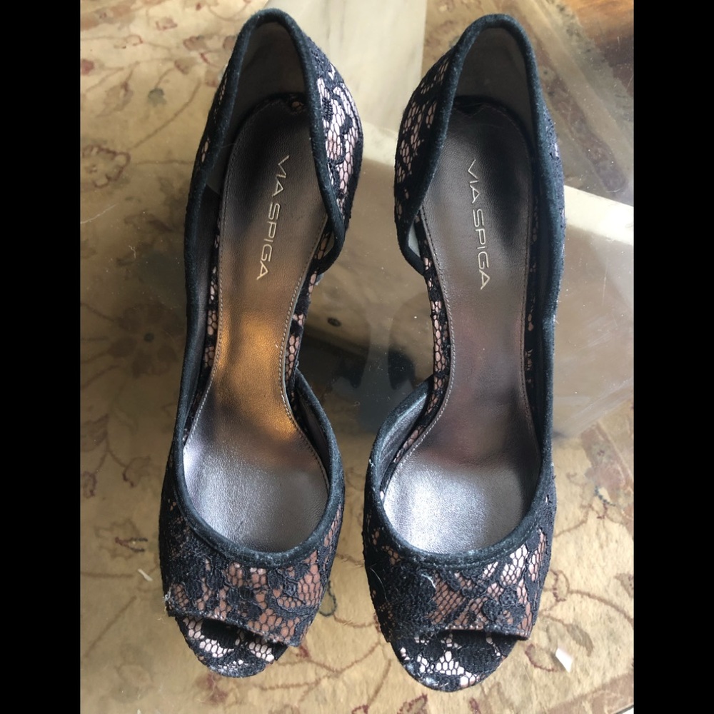 Black Via Spiga heels w/ lace detail.  9.5M.  Fits snug closer to a 9M.